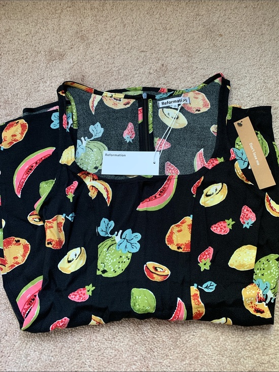 Reformation Dresses & Skirts - Reformation Black Tropical Fruit Print Dress
